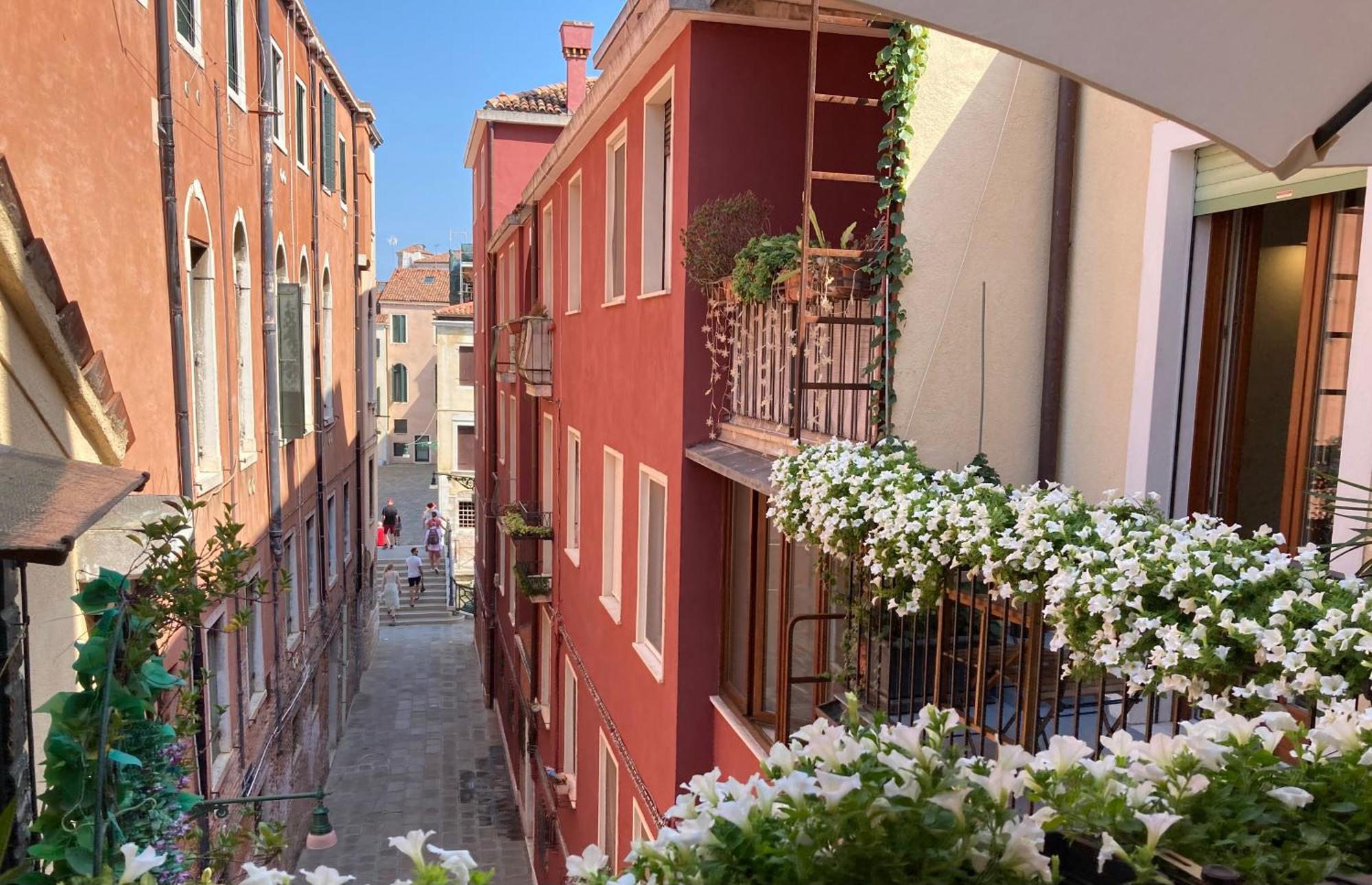 Hinc Domus - Historical Center Gasthof Venedig
